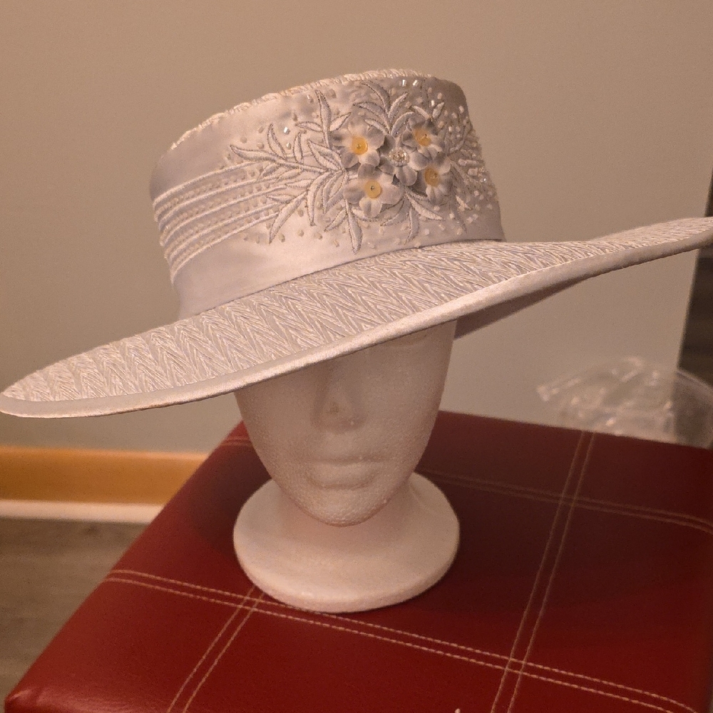 Elegant Silver Floral Women's Hat